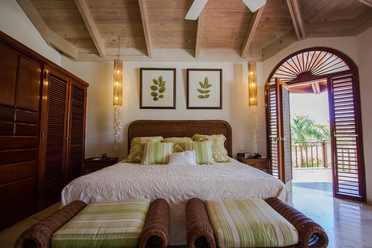 Villa Lujo Las Pinas 13 En Casa Campo La Romana