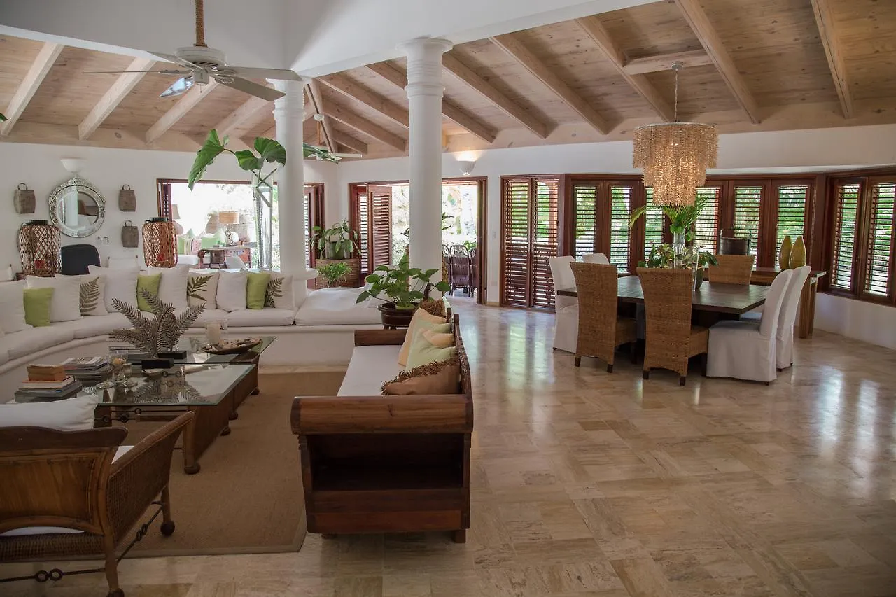 Villa Lujo Las Pinas 13 En Casa Campo La Romana